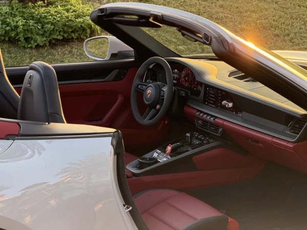 Porsche 911 / Carrera (Nardo grey), 2026
