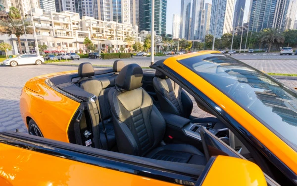 BMW 430i cabrio (Orange), 2023