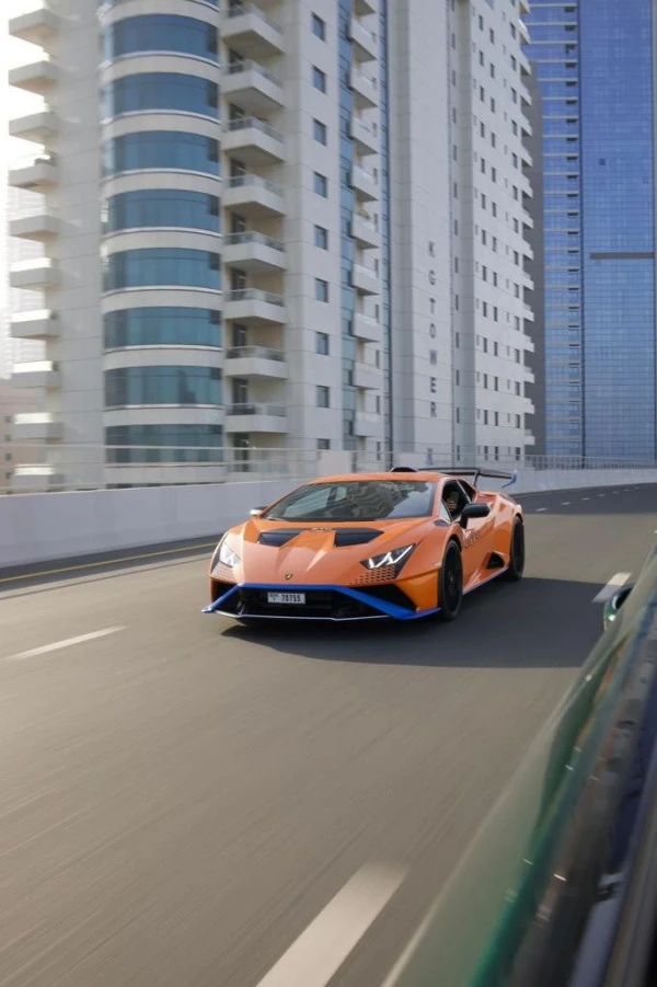 Lamborghini Huracan STO (naranja), 2022