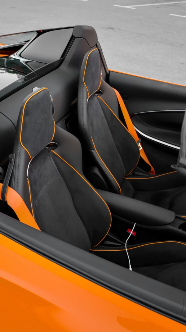 McLaren Artura (Оранжевый), 2023