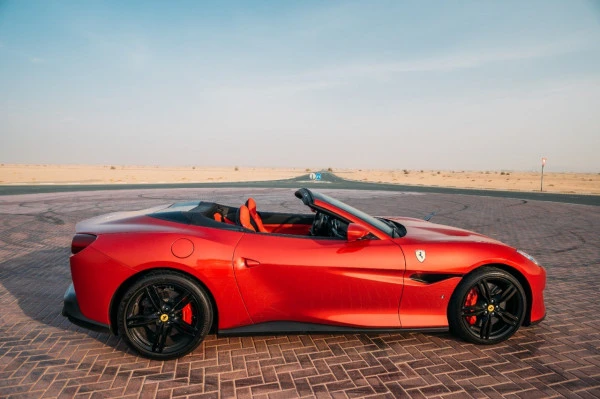 Ferrari Portofino Rosso (Red), 2020