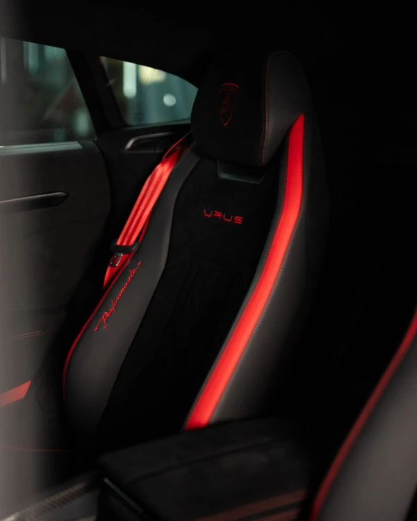 Lamborghini Urus PERFORMANTE (Red), 2023