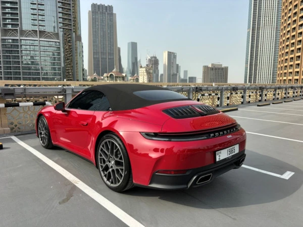 Porsche 911 / Carrera (Rosso), 2026