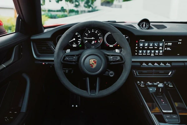 Porsche 911 Targa 4 (Красный), 2022