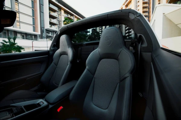Porsche 911 Targa 4 (Красный), 2022