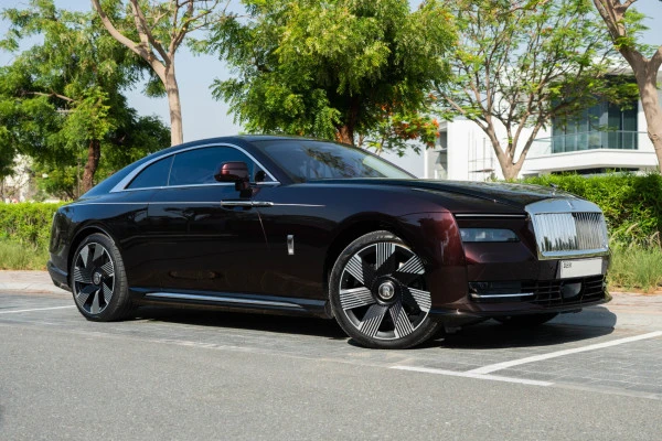 Rolls Royce Spectre (Red), 2024