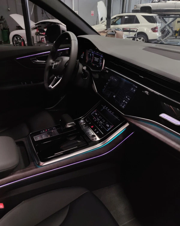 Audi Q8 (Plata), 2019