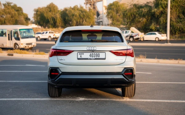 Audi Q3 Sportback (Silver), 2025