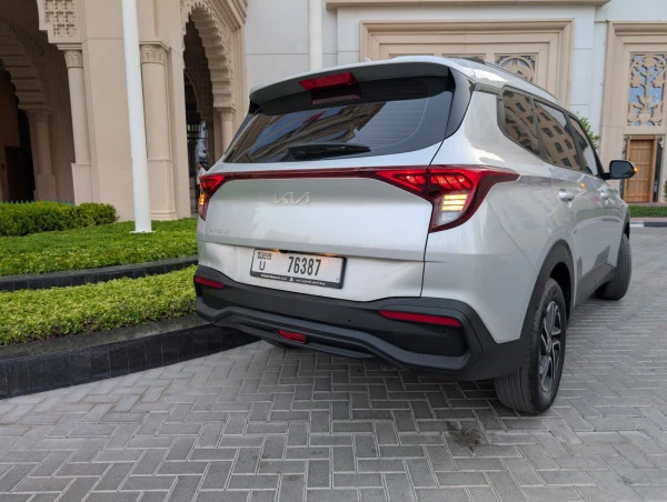 KIA Carens 7-Seater (Silver), 2025