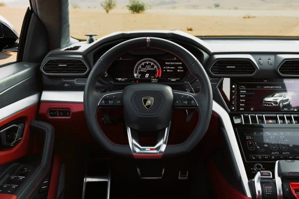 Lamborghini Urus (Silver), 2021
