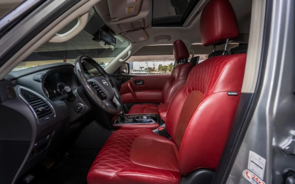 Nissan Patrol Platinum V6 (Argento), 2024