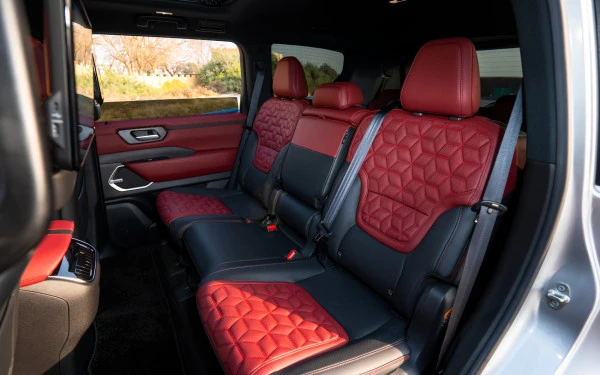 Nissan Patrol Platinum V6 (Серебро), 2025