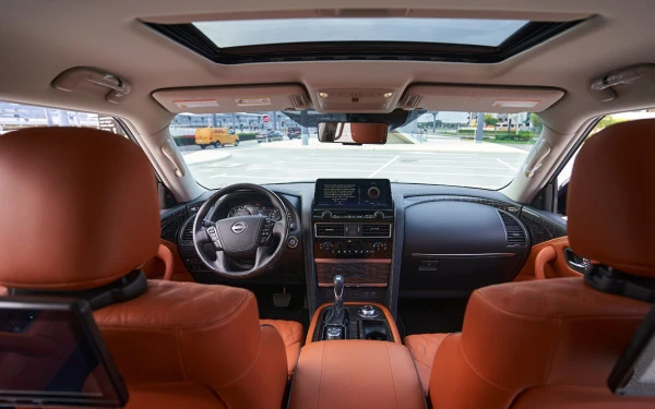 Nissan Patrol Platinum V6 (Silver), 2024
