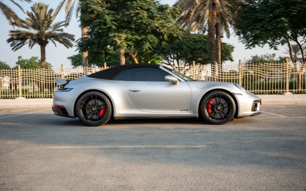 Porsche 911 Carrera GTS (Silver), 2024