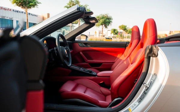 Porsche 911 Carrera GTS (Silver), 2024