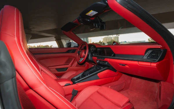 Porsche 911 Carrera GTS (Argent), 2024