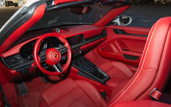 Porsche 911 Carrera GTS (Argent), 2024