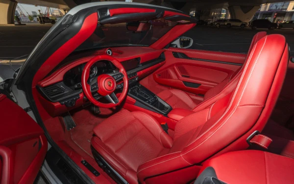 Porsche 911 Carrera GTS (Argent), 2024