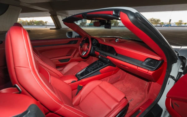 Porsche 911 Carrera GTS (Argent), 2024