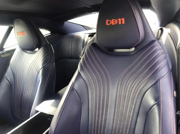 Aston Martin DB11 (Белый), 2018