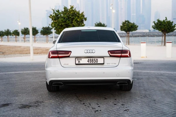 Audi A6 (Белый), 2016