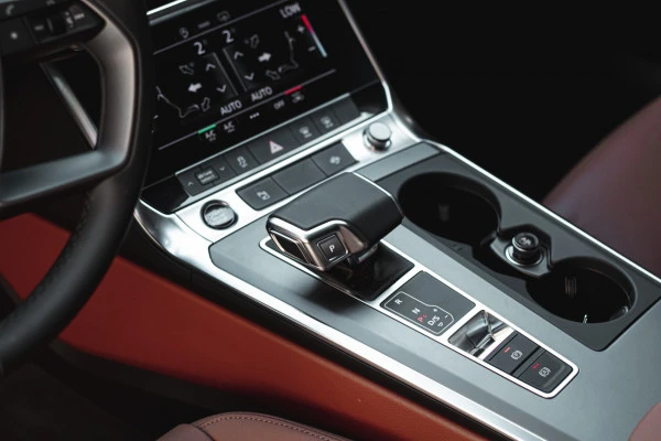 Audi A6 (White), 2022