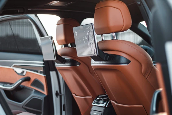 Audi A8 (White), 2022