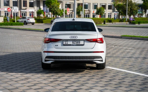 أودي A3 (أبيض), 2025