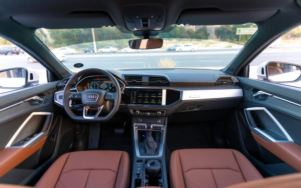 Audi Q3 Sportback (White), 2025