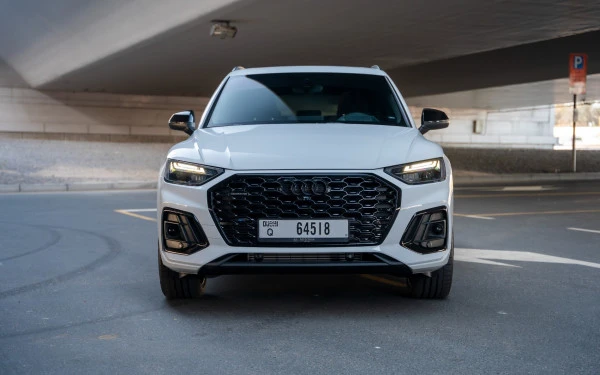 Audi Q5 Sportback (White), 2025