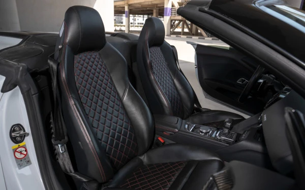 Audi R8 Spyder (Bianca), 2024