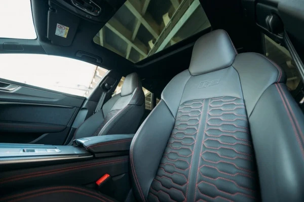 Audi RS7 (Blanco), 2023