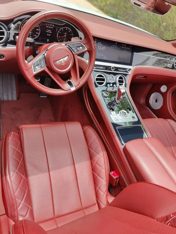 Bentley Continental GTC (Blanco), 2019