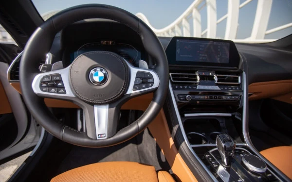 BMW 840i cabrio (White), 2021