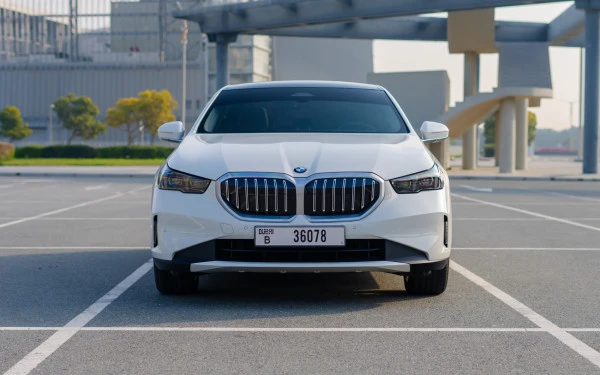 BMW 520i (White), 2024