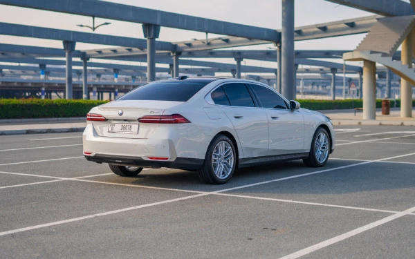 BMW 520i (White), 2024