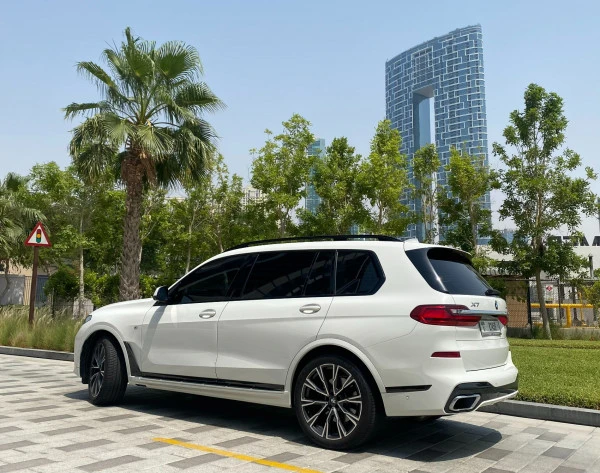 BMW X7 (Blanco), 2021