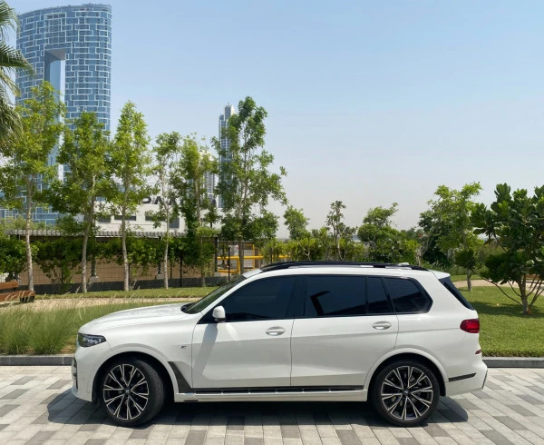 BMW X7 (Blanco), 2021