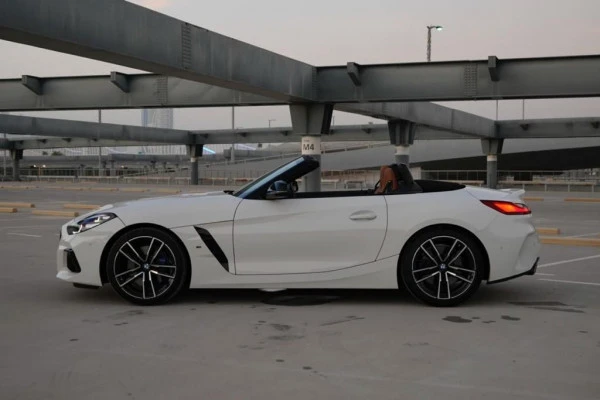 BMW Z4 M40i (Weiß), 2020
