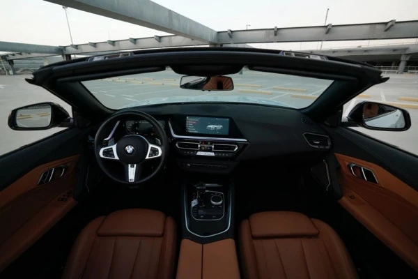 BMW Z4 M40i (Weiß), 2020