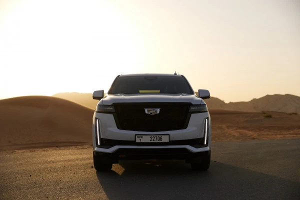 Cadillac Escalade (Bianca), 2023