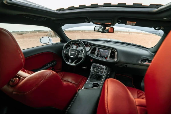 Dodge Challenger V8 Hellcat (rojo), 2018