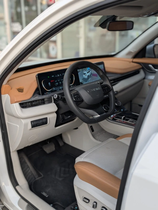 Exeed LX (White), 2024
