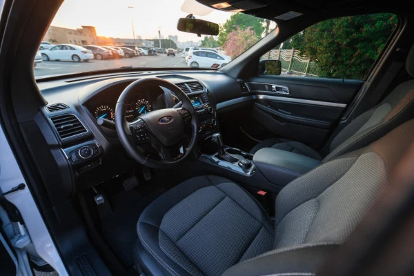 Ford Explorer (Белый), 2019