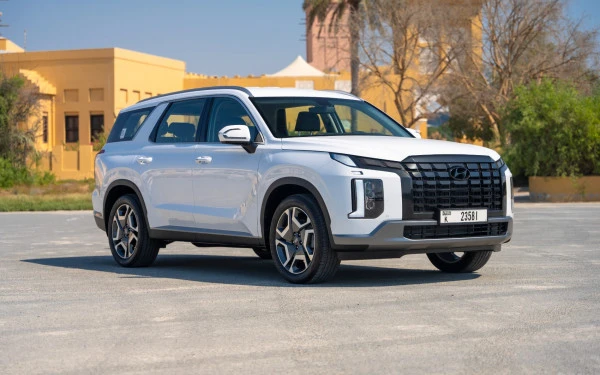 هيونداي باليسيد (أبيض), 2025