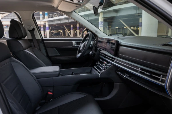Hyundai Santa Fe (Белый), 2025