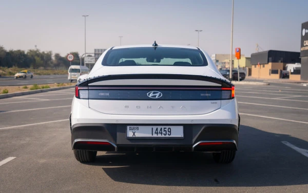 هيونداي سوناتا (أبيض), 2024