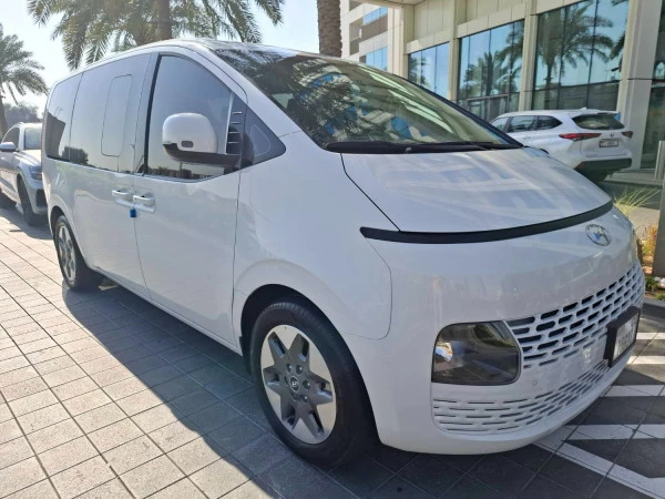 Hyundai Staria 11S (White), 2024