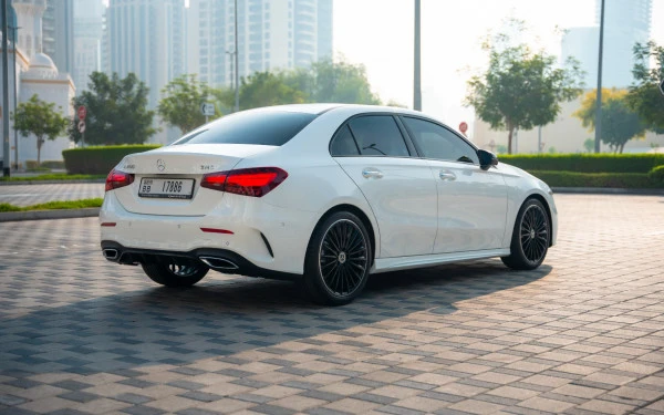 Mercedes A200 (Белый), 2025