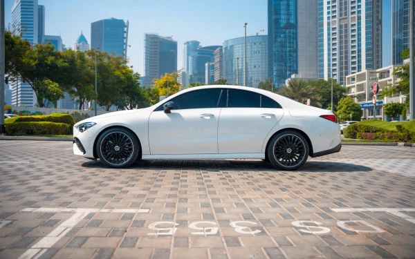 Mercedes CLA200 (Белый), 2025